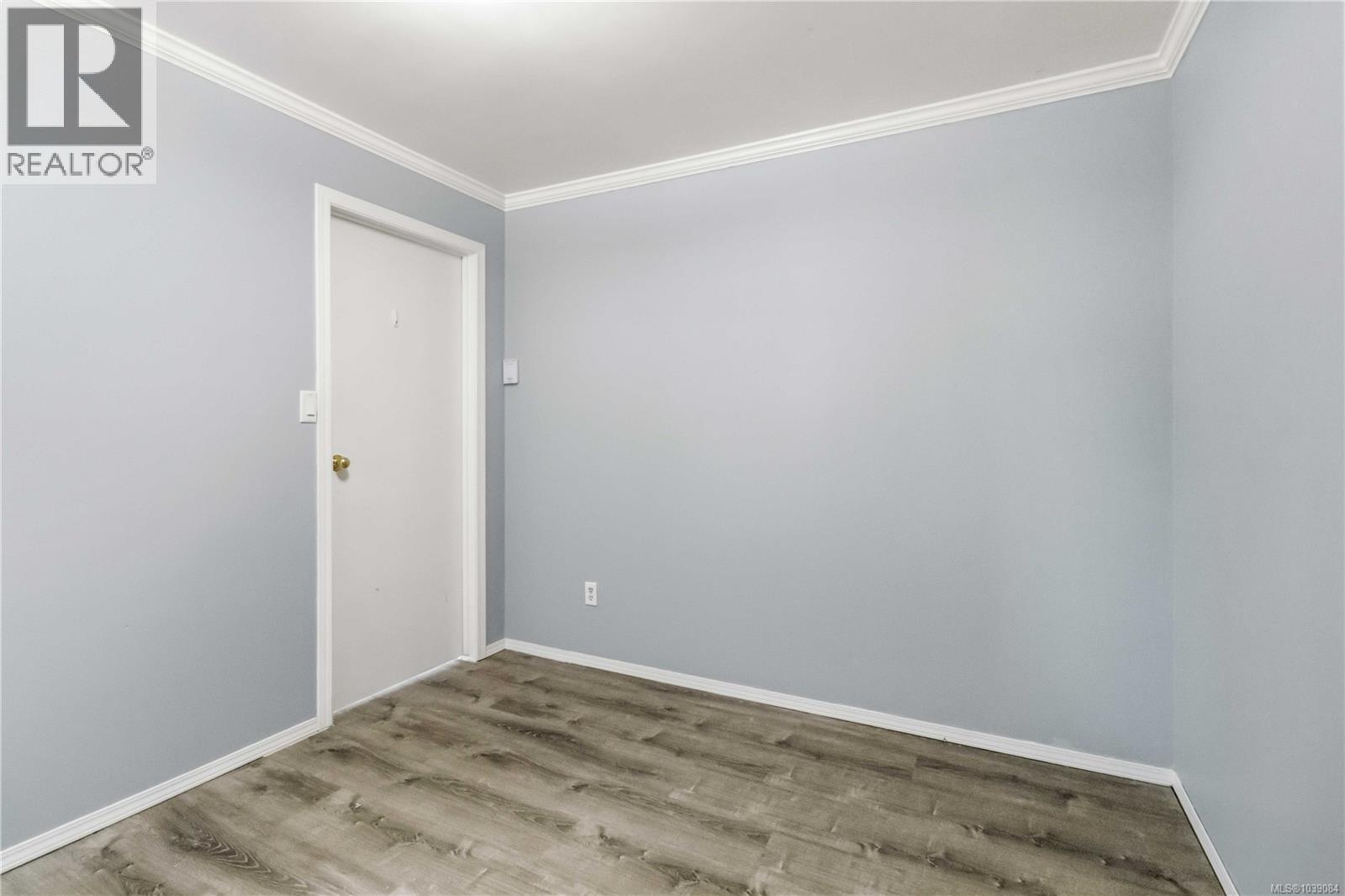 584 Stornoway Dr - 36