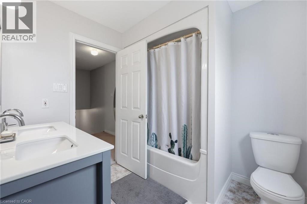 187 ALDERLEA Drive - 32