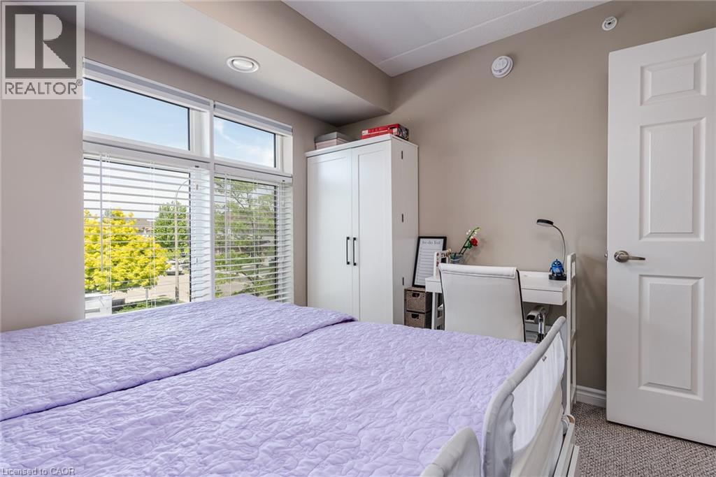 #205 155 COMMONWEALTH Street - 33