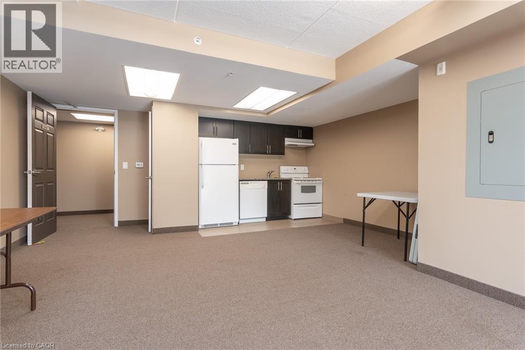 #205 155 COMMONWEALTH Street - 39