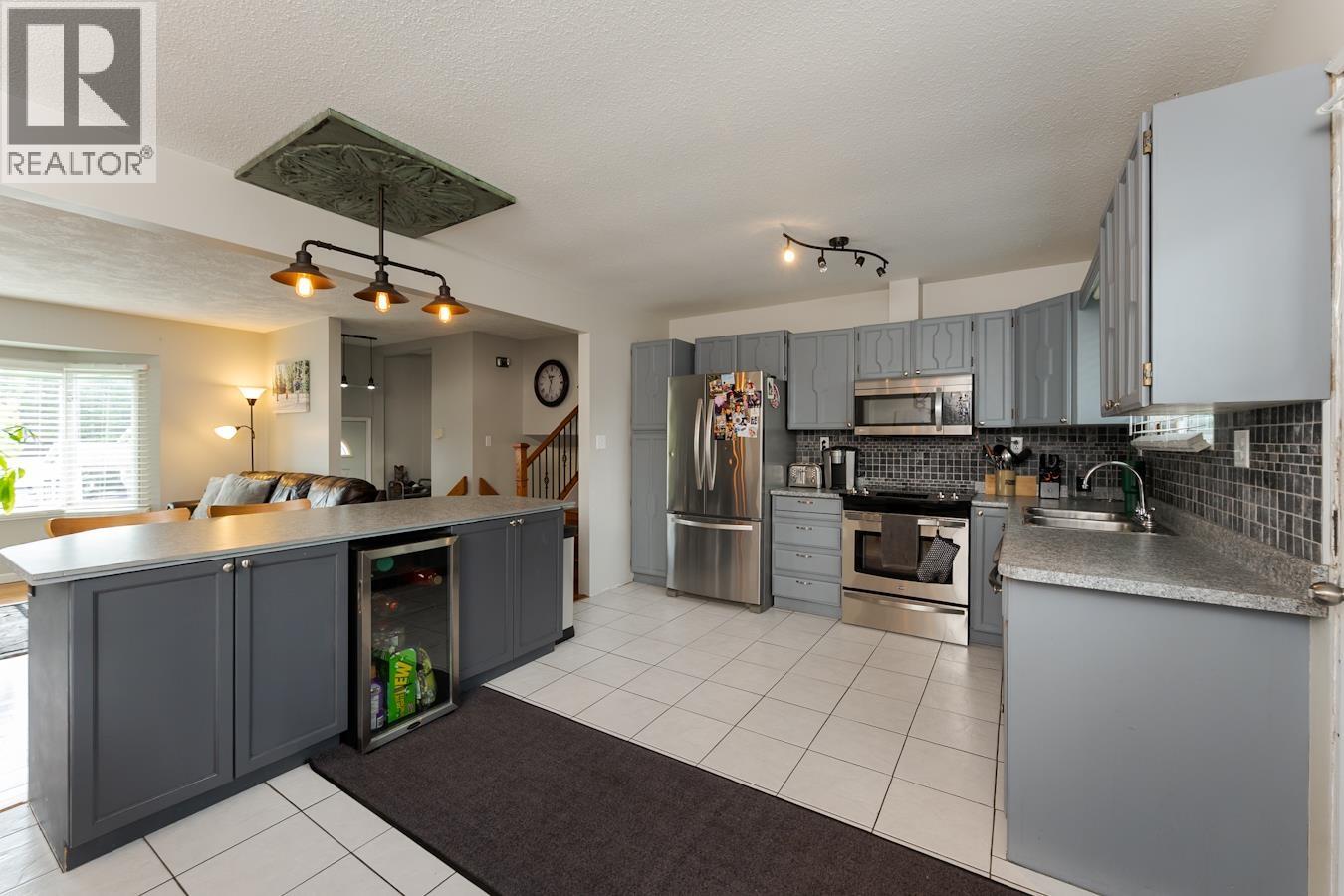 9141 VIKING ROAD - 2