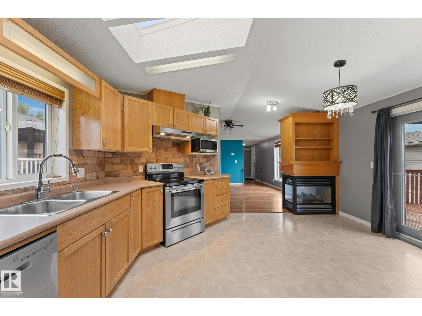 1592 Jubilee DR - 20
