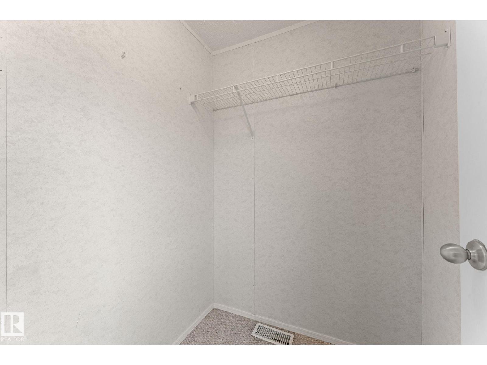 1592 Jubilee DR - 10