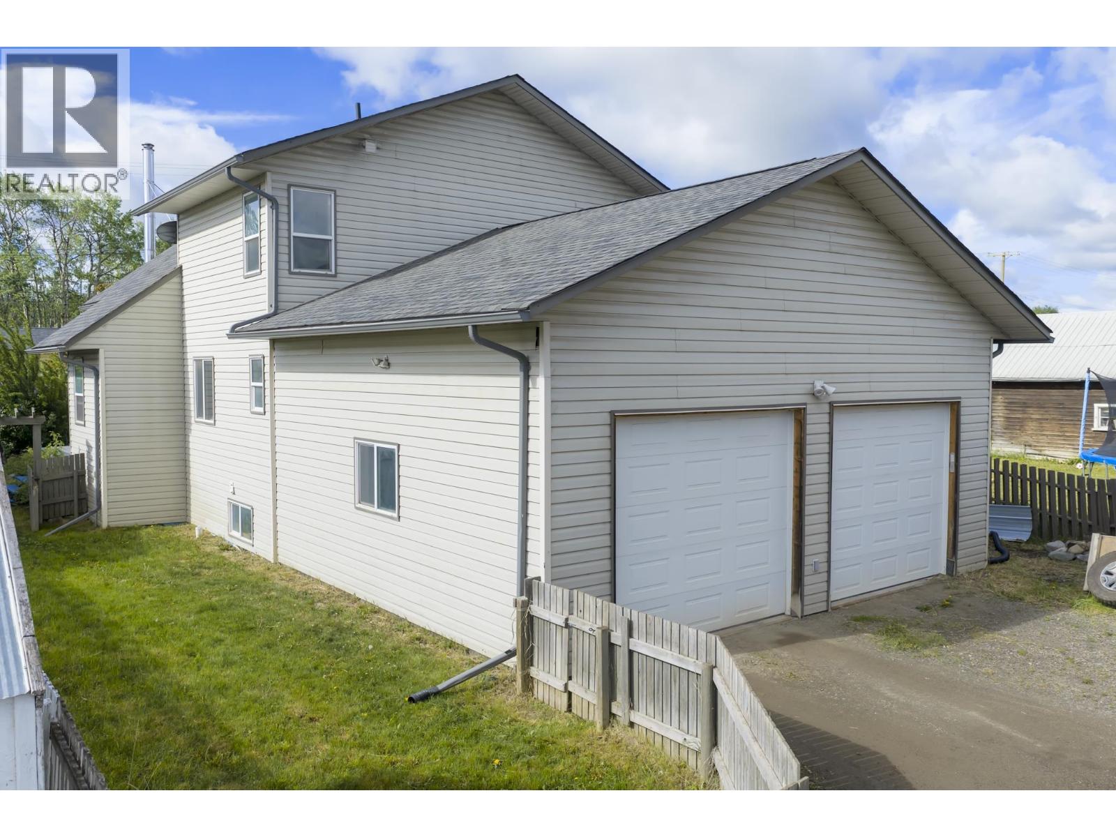369 STEWART STREET - Image 2