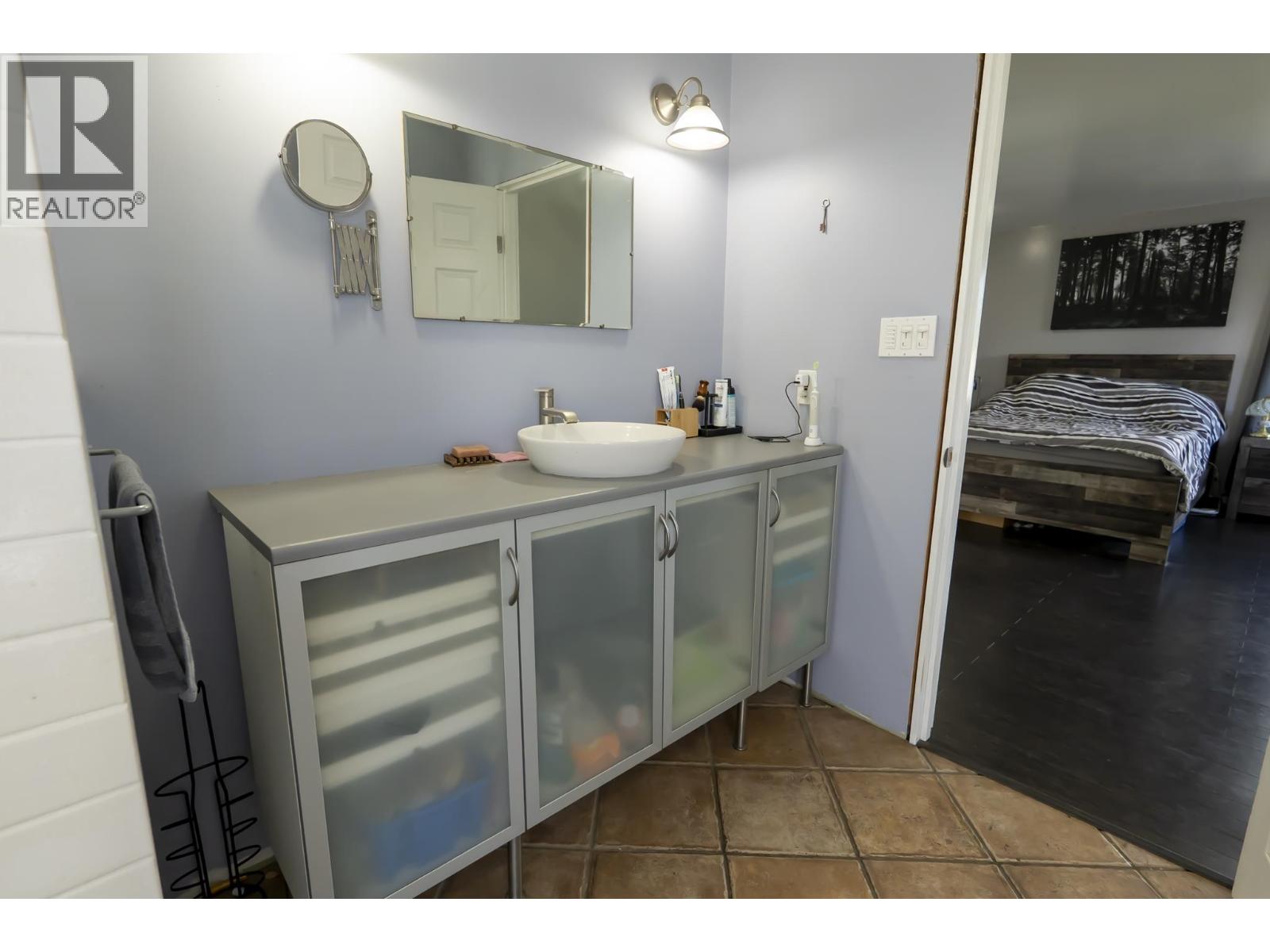 369 STEWART STREET - 21
