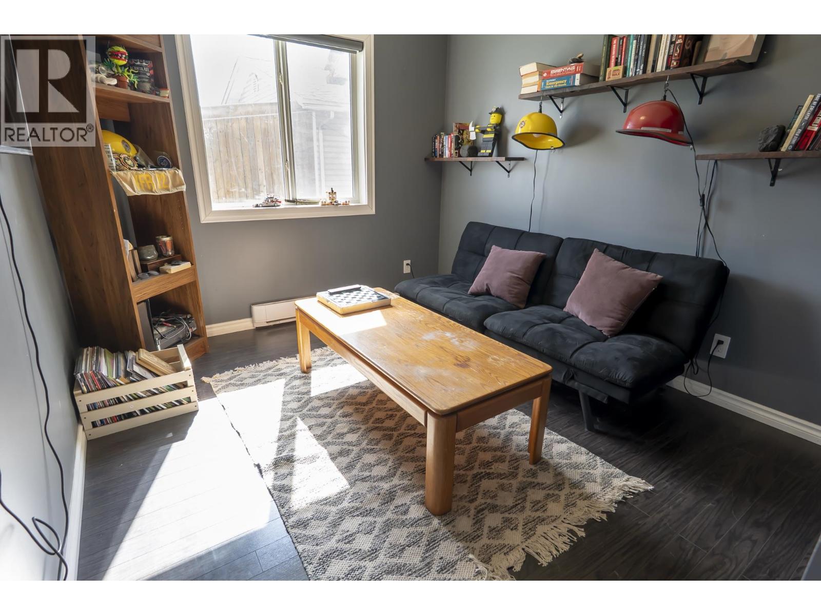 369 STEWART STREET - 12