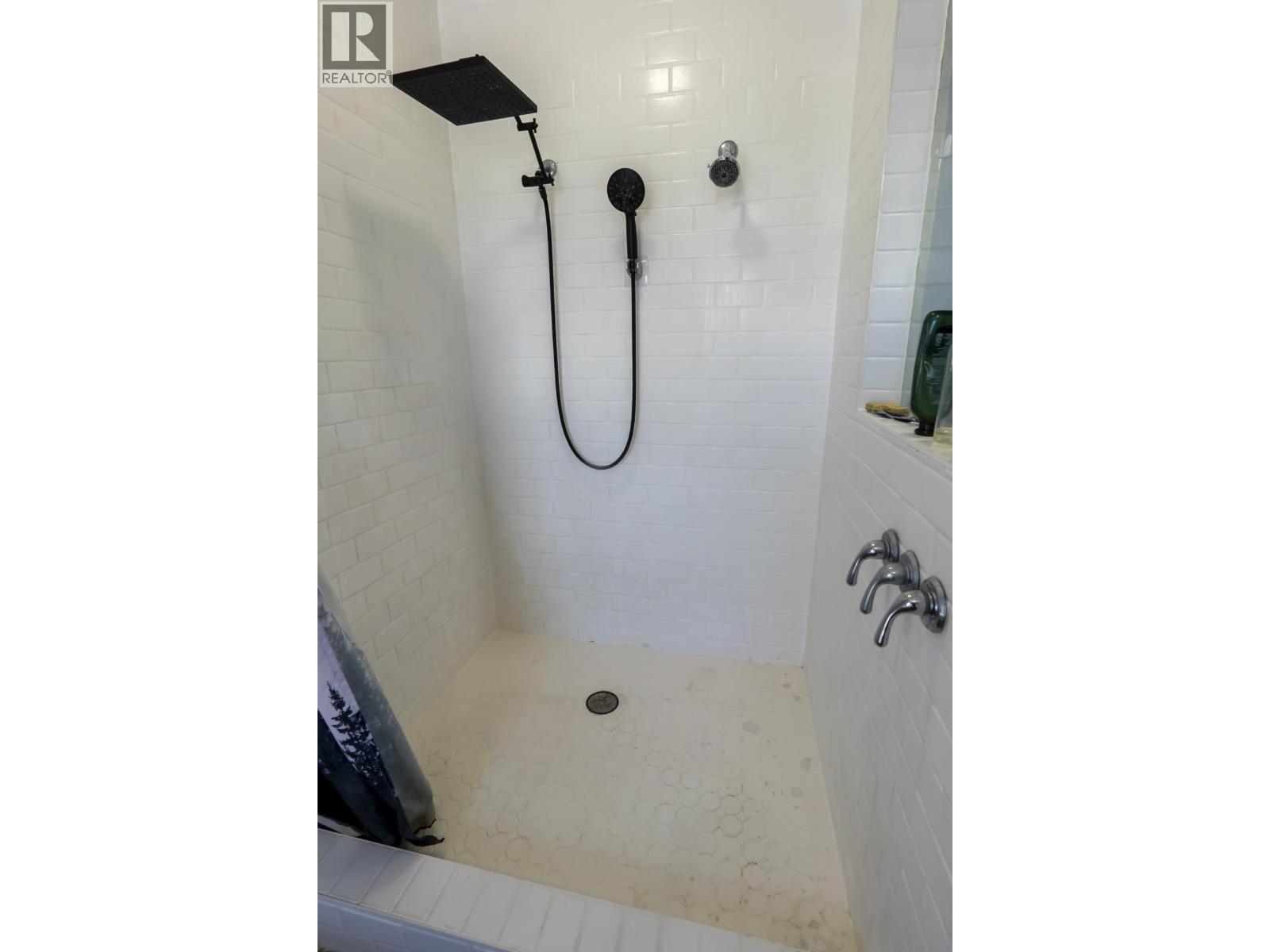 369 STEWART STREET - 22