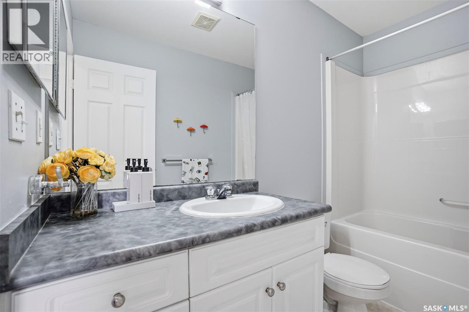 #129 203 Herold TERRACE - 18