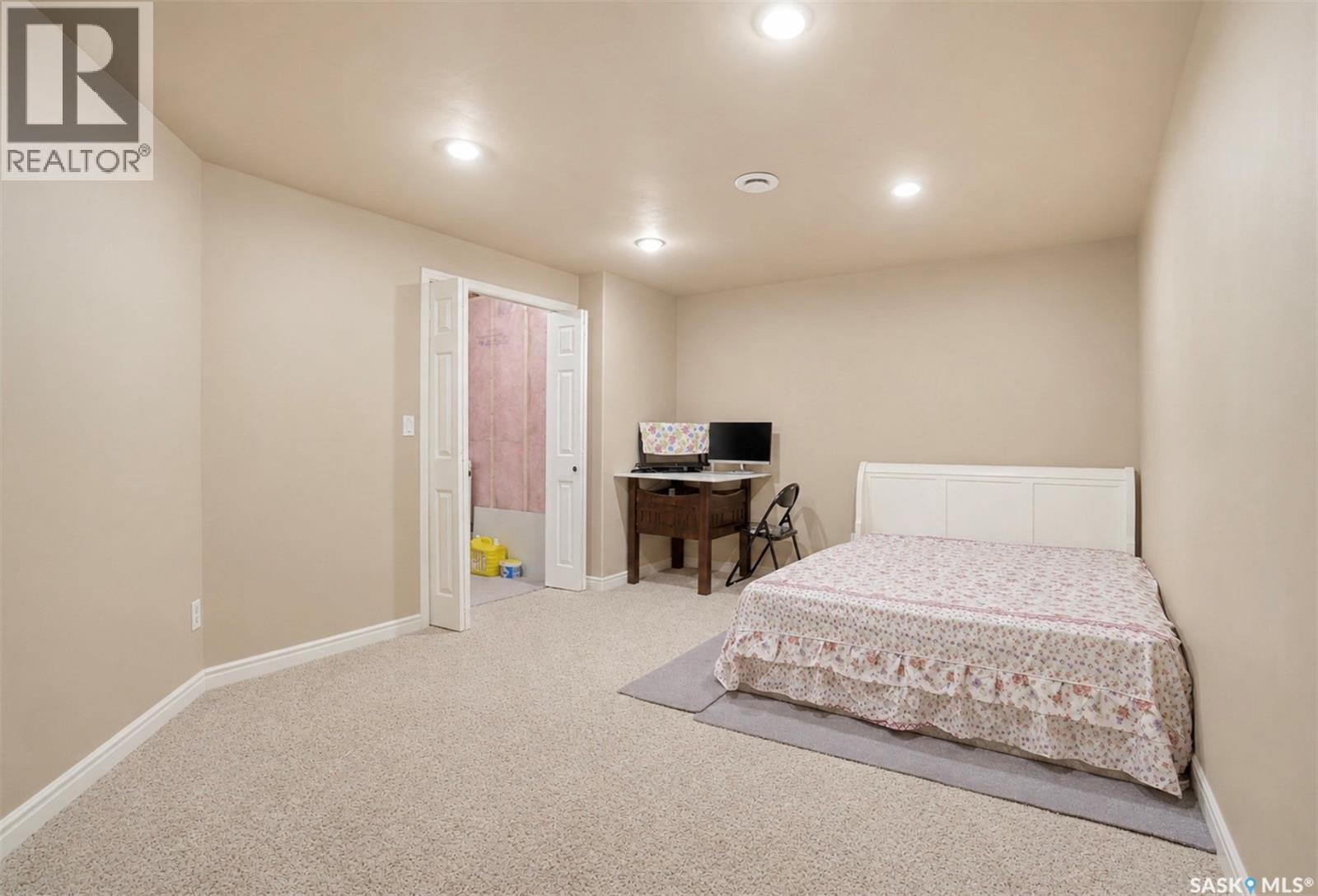#129 203 Herold TERRACE - 19