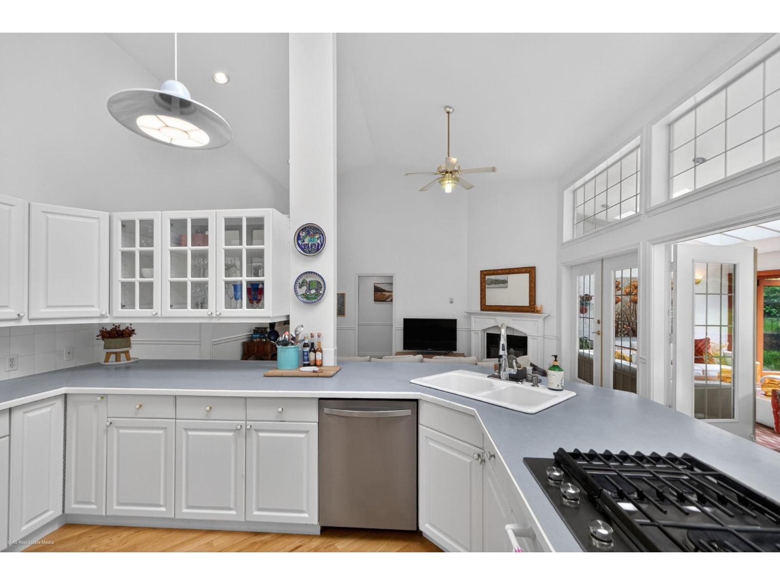 15186 73B AVENUE, Surrey