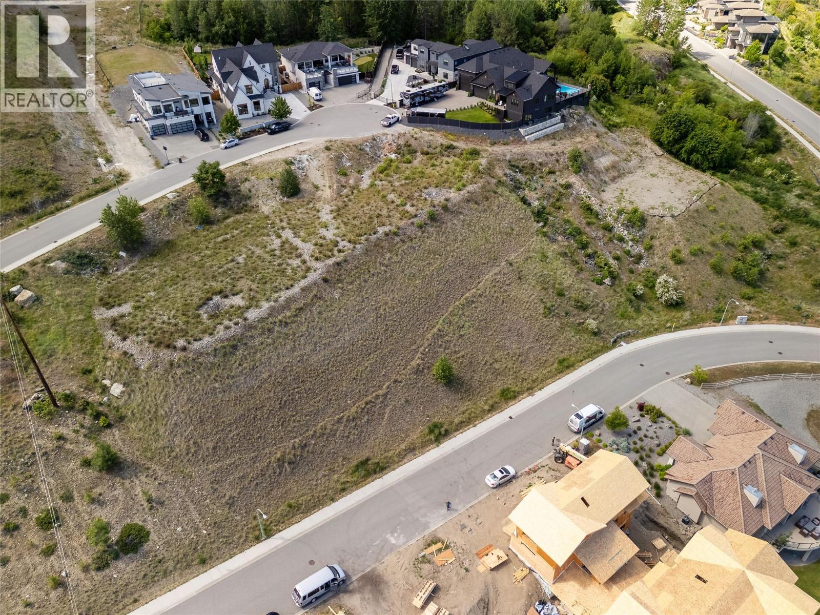519 Trumpeter Road, Kelowna