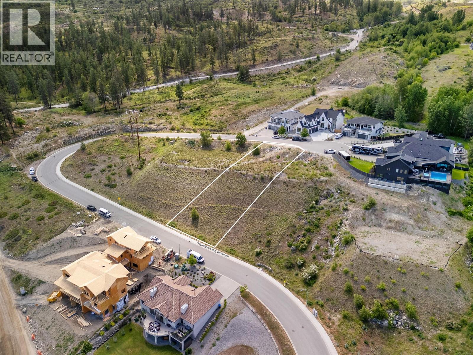 519 Trumpeter Road, Kelowna