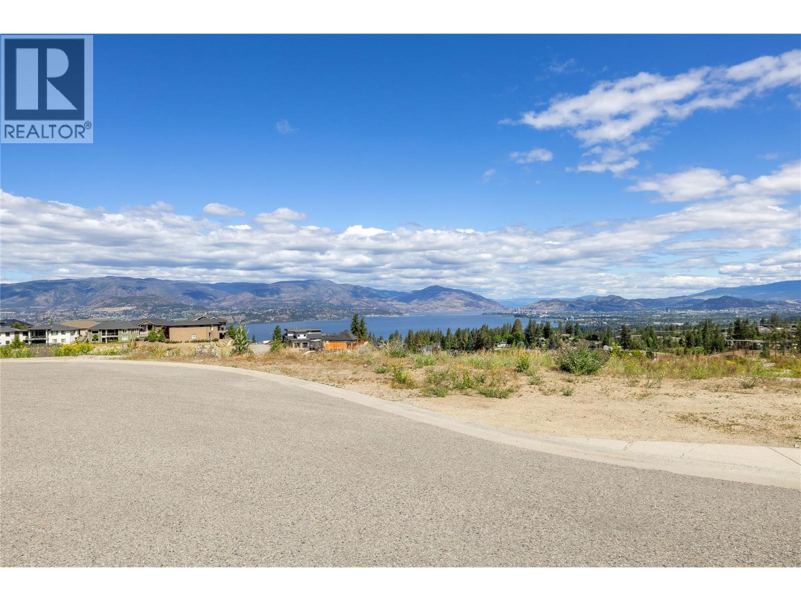 513 Trumpeter Road, Kelowna