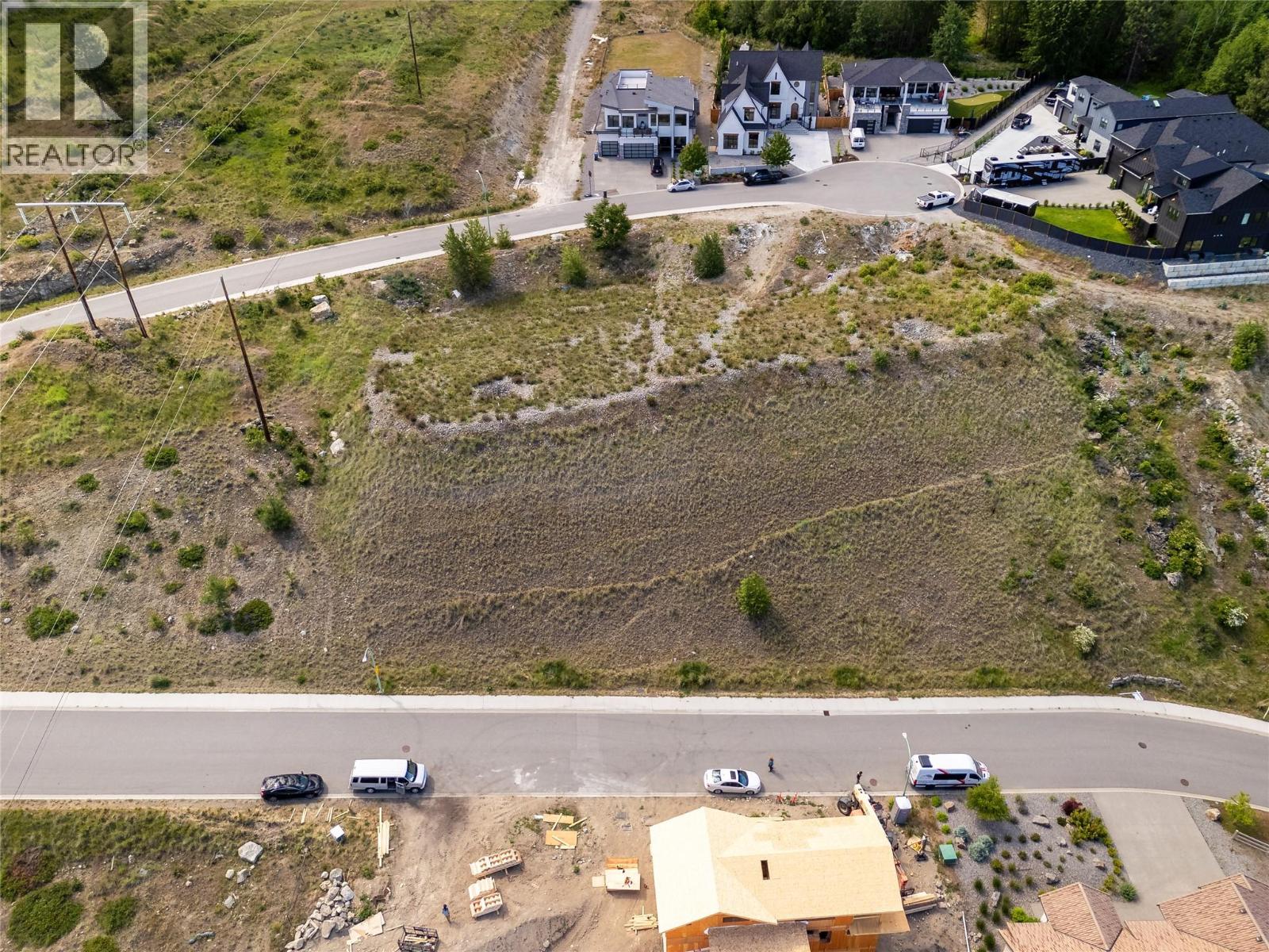 519 Trumpeter Road, Kelowna