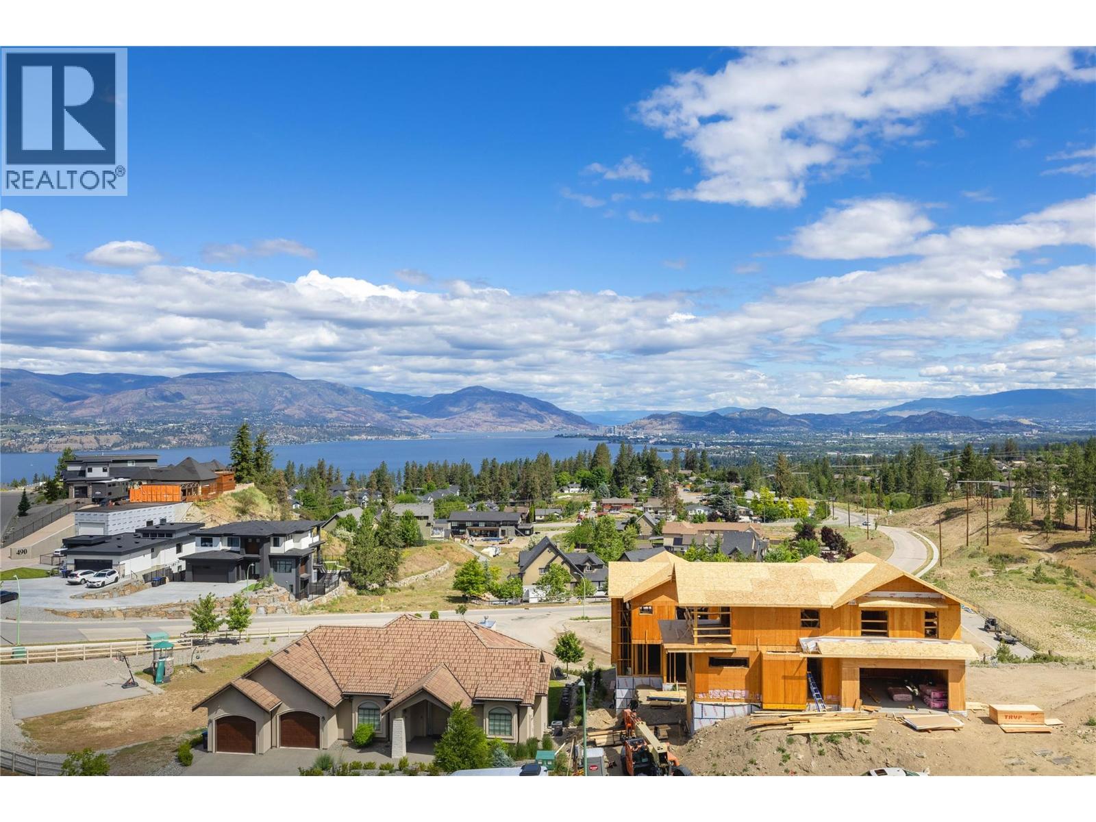 519 Trumpeter Road, Kelowna