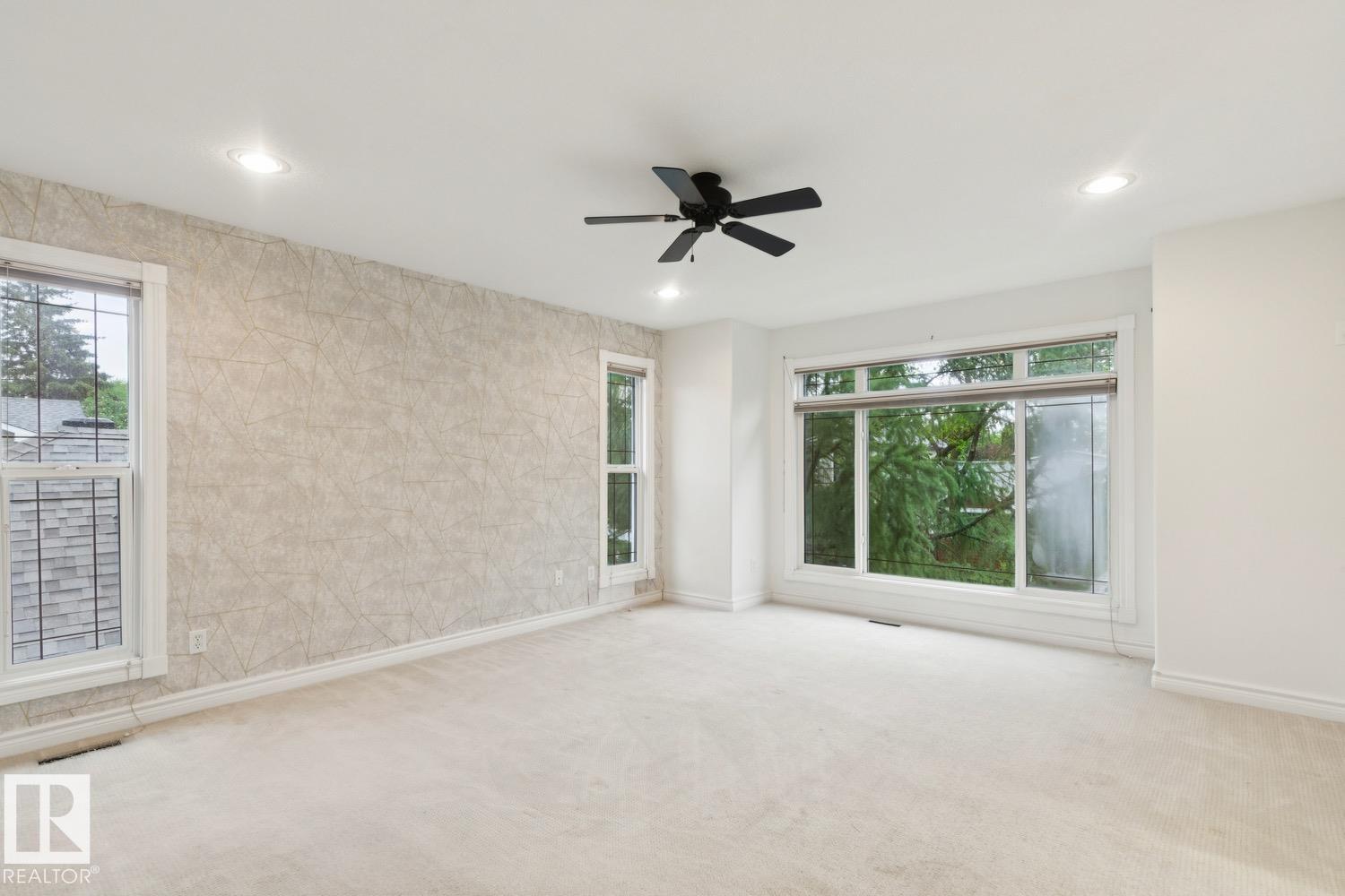 9320 81 AV NW - 21