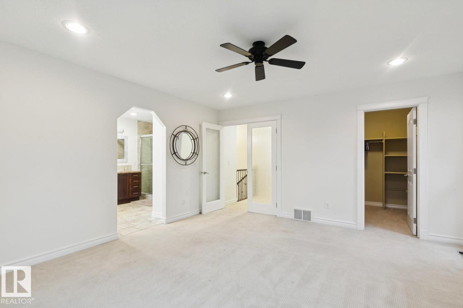 9320 81 AV NW - 23