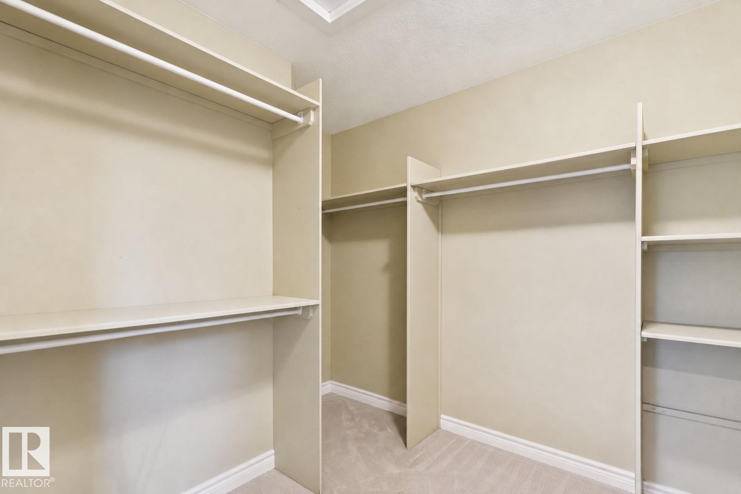 9320 81 AV NW - 24