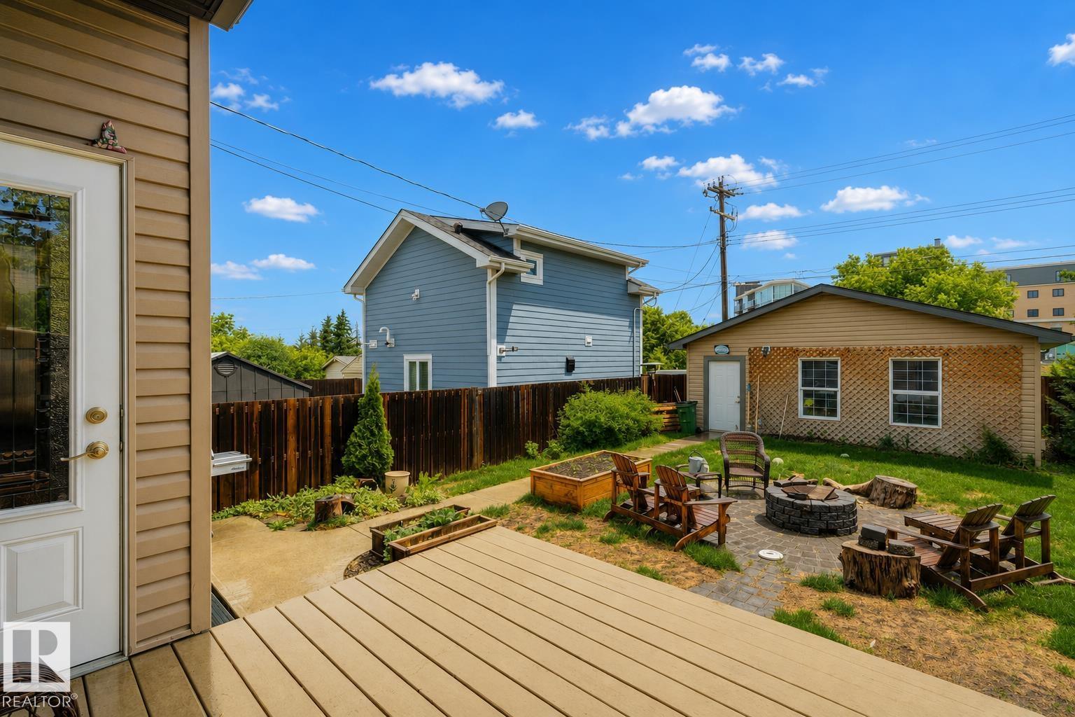 9320 81 AV NW - 34