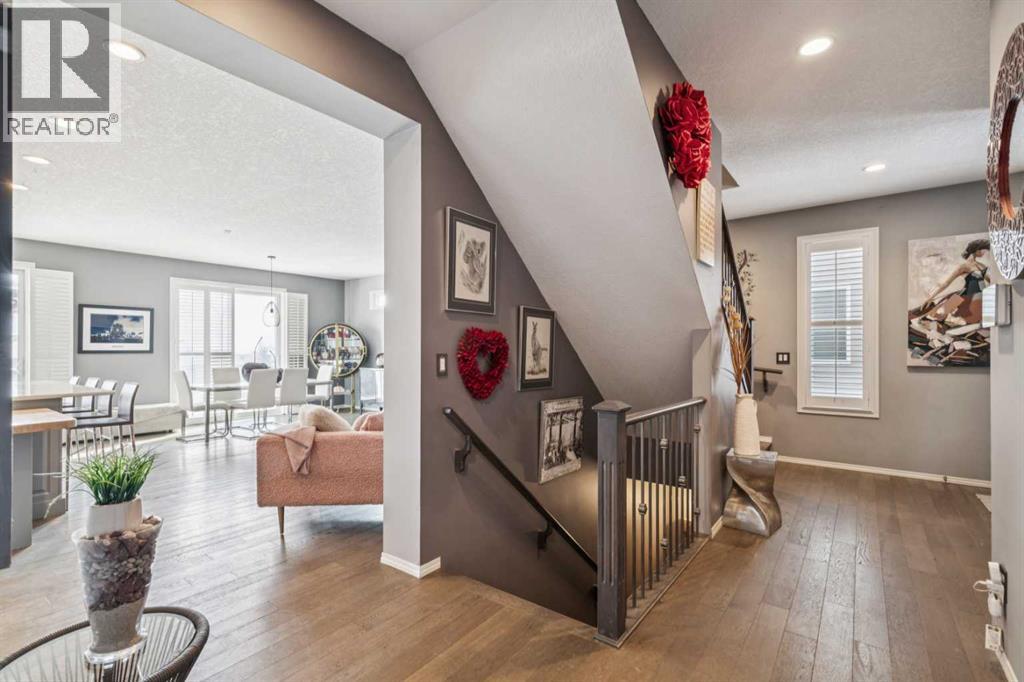 223 Cranarch Terrace SE - 14