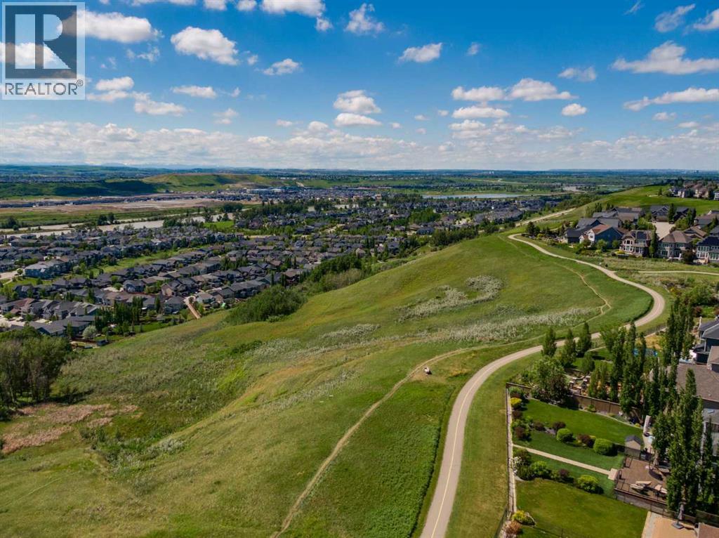223 Cranarch Terrace SE - 3