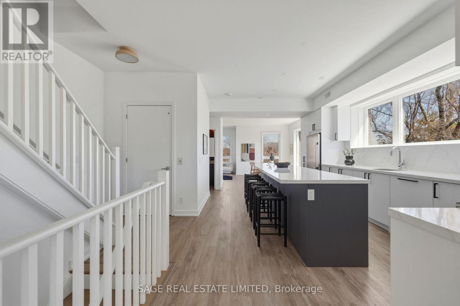 #21 35 BIRCHCLIFF AVENUE - 12