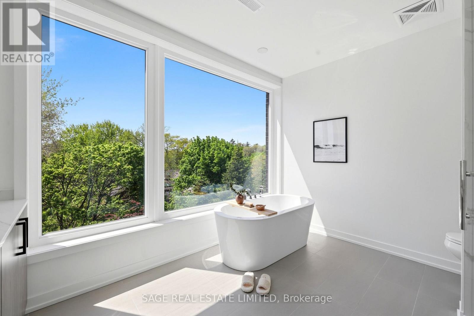 #21 35 BIRCHCLIFF AVENUE - 16