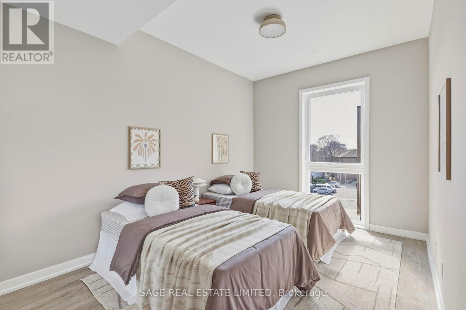 #21 35 BIRCHCLIFF AVENUE - 17