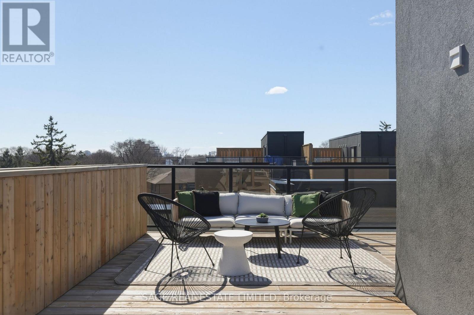 #21 35 BIRCHCLIFF AVENUE - 29