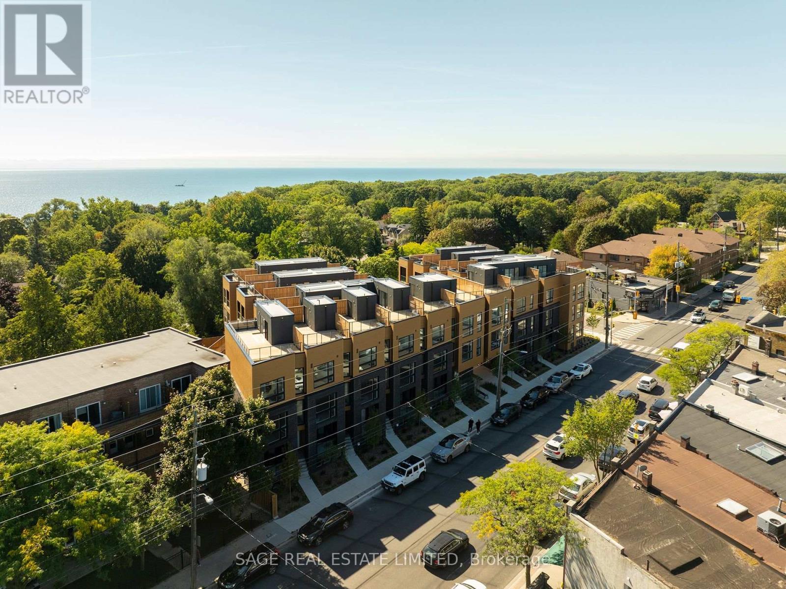 #21 35 BIRCHCLIFF AVENUE - 37