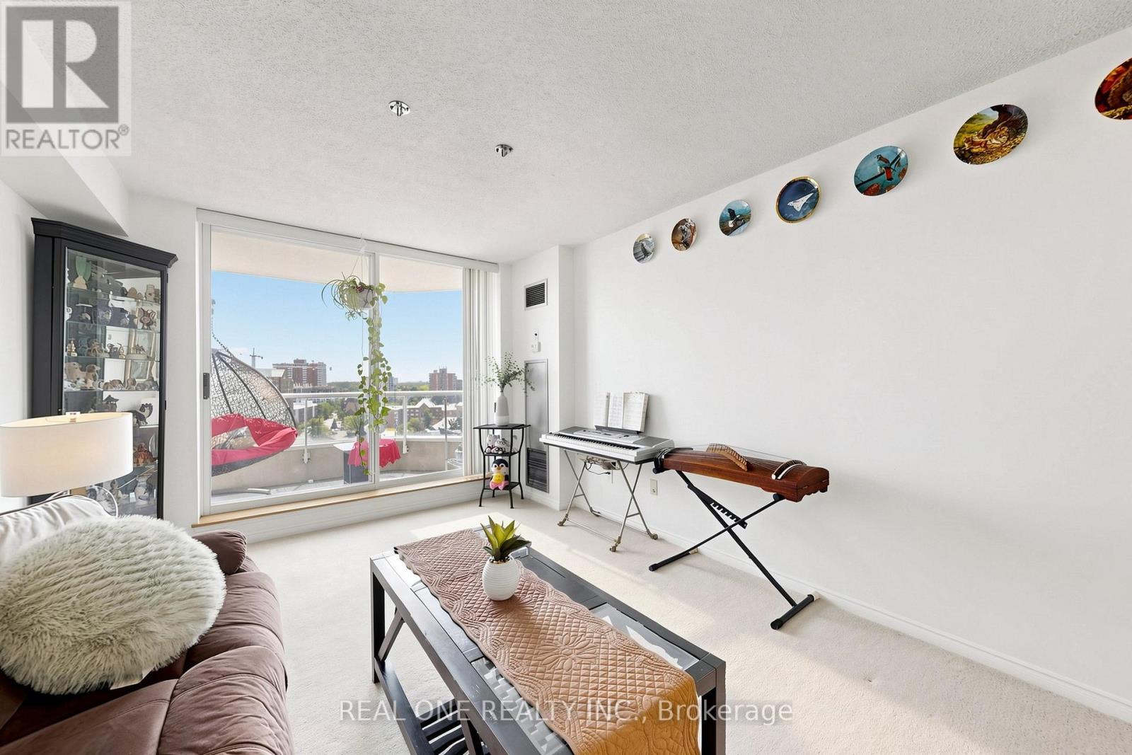 #1612 410 MCLEVIN AVENUE - 12