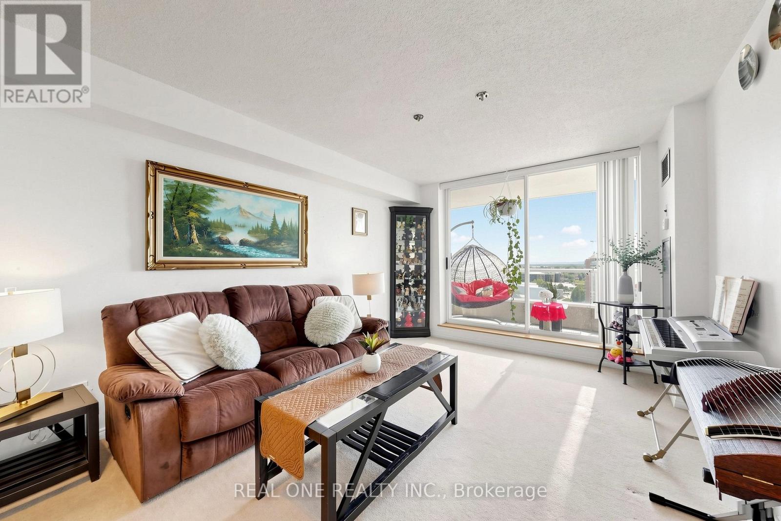#1612 410 MCLEVIN AVENUE - 10