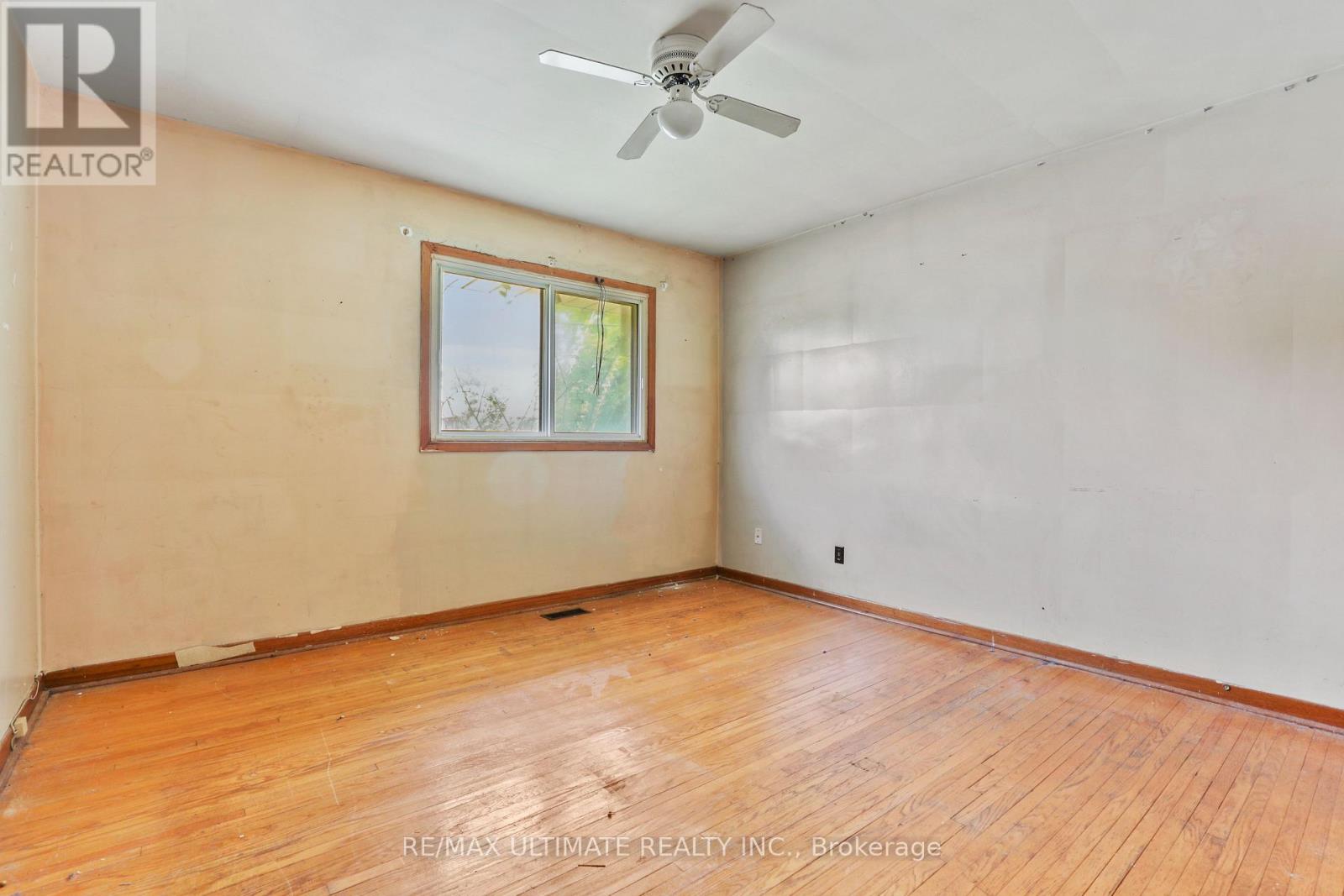 7 EASTPARK BOULEVARD - 14
