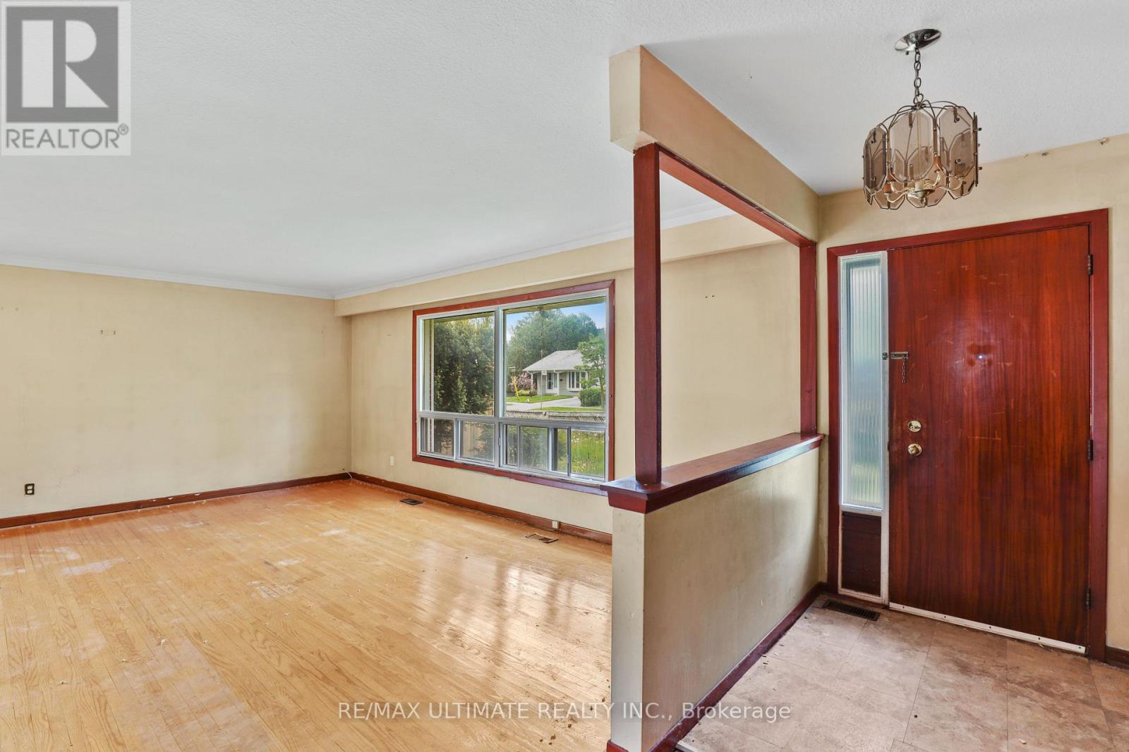 7 EASTPARK BOULEVARD - 10