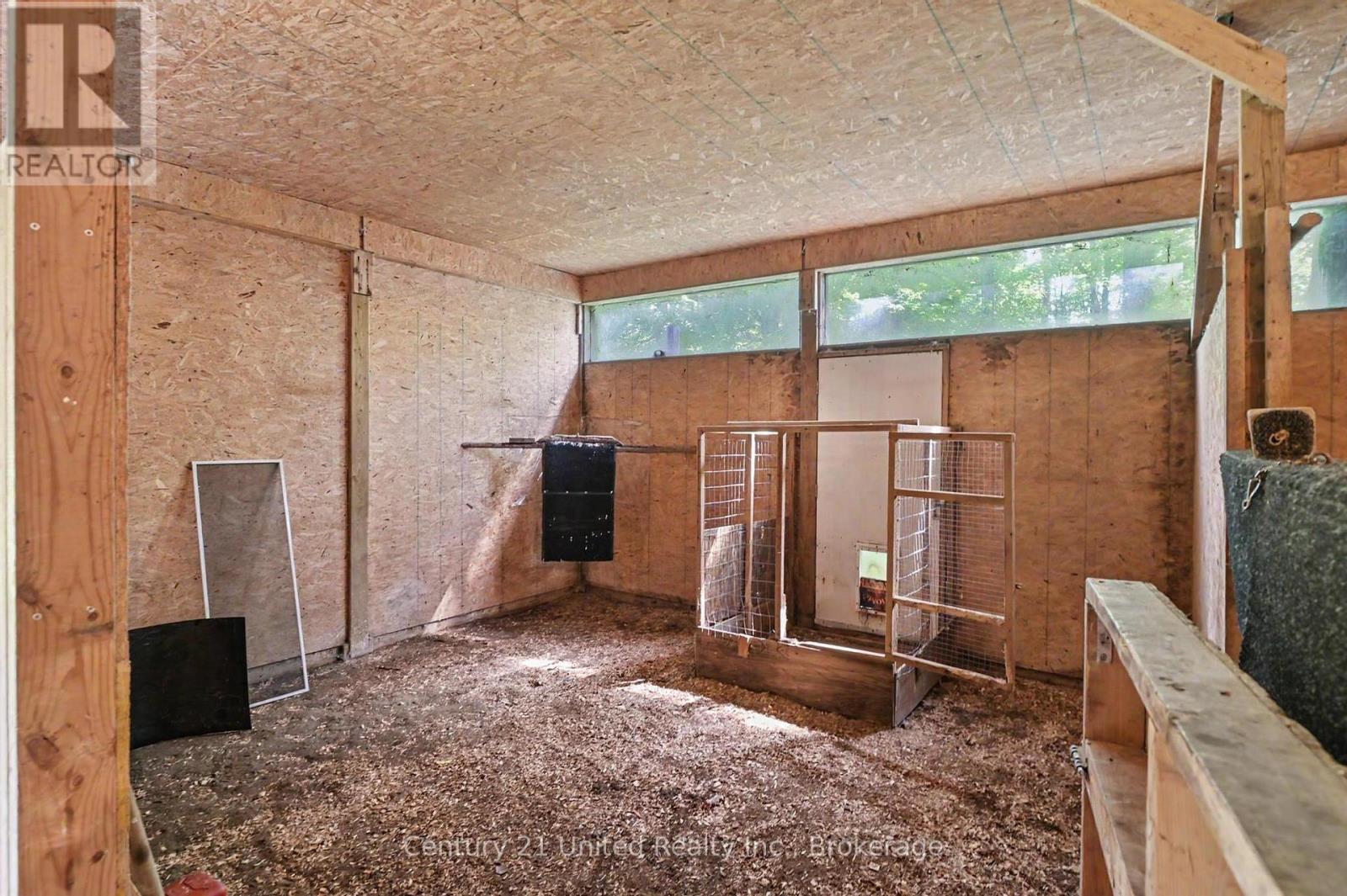 29 FRIENDLY ACRES ROAD - 41