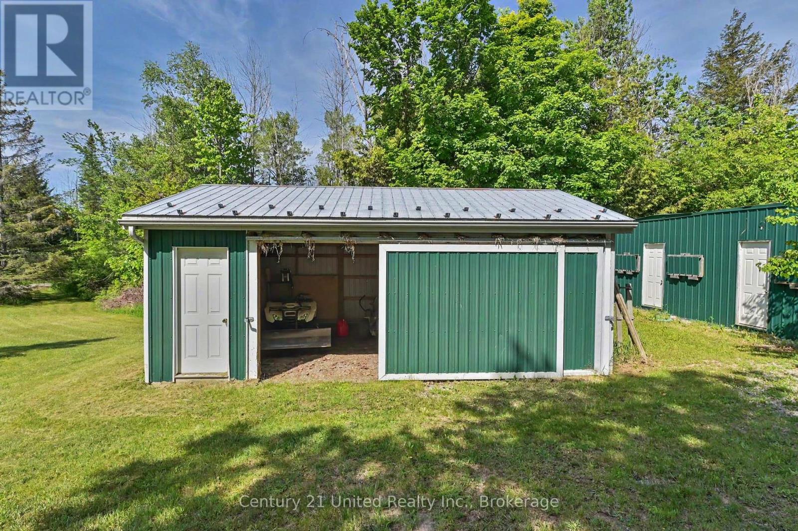 29 FRIENDLY ACRES ROAD - 45