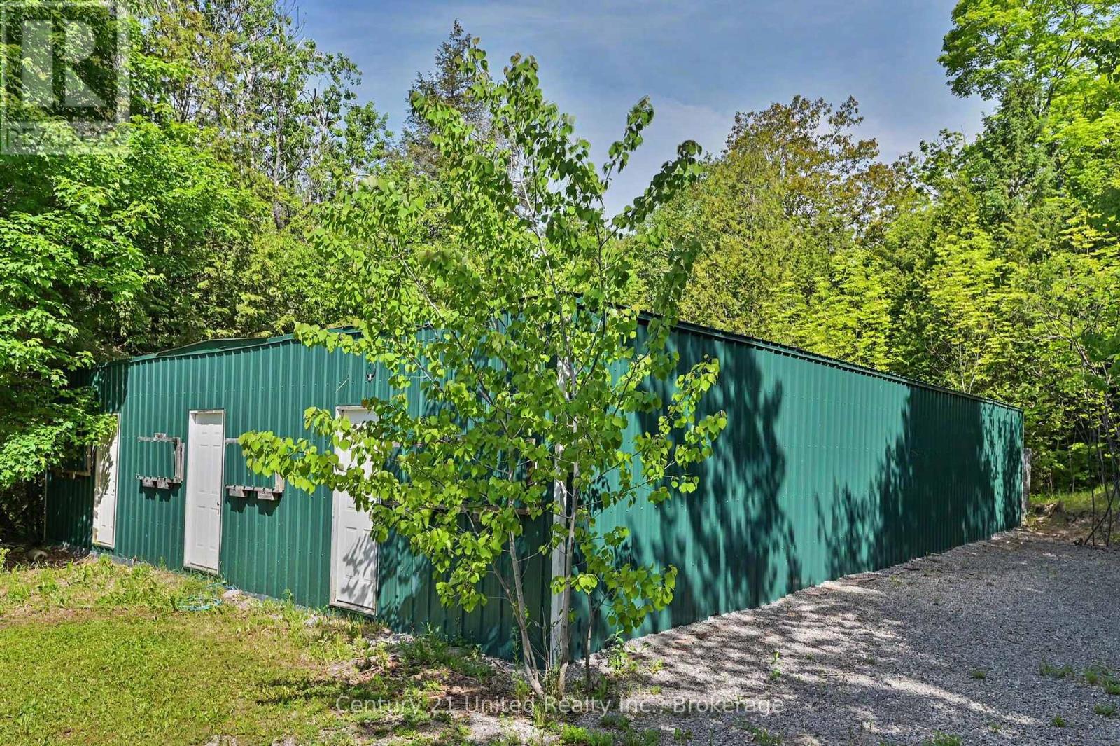 29 FRIENDLY ACRES ROAD - 46