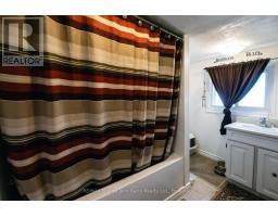 15 Mercia Street, Quinte West, ON K8V2P2 Photo 35