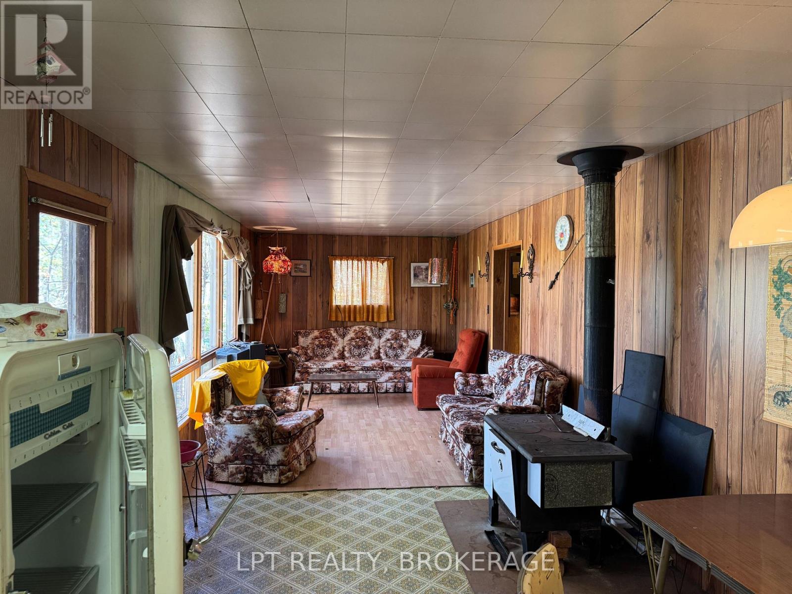 500 YVON LANE - 11