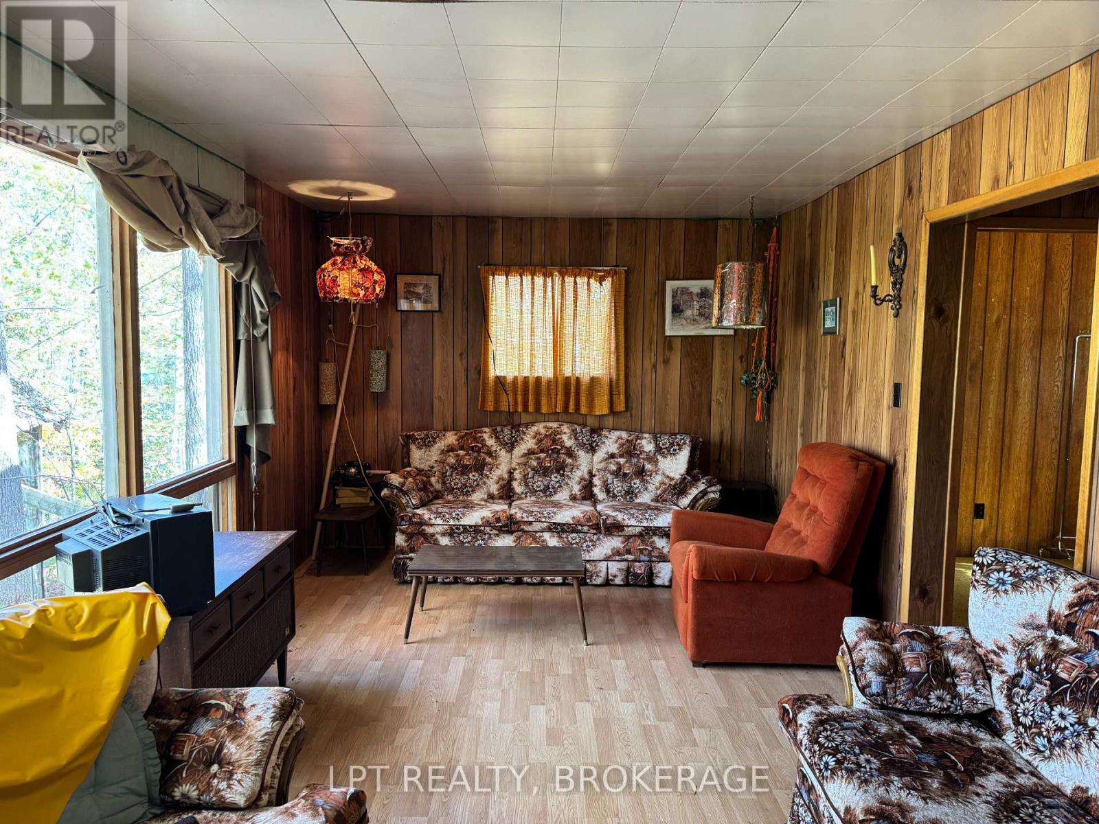 500 YVON LANE - 13