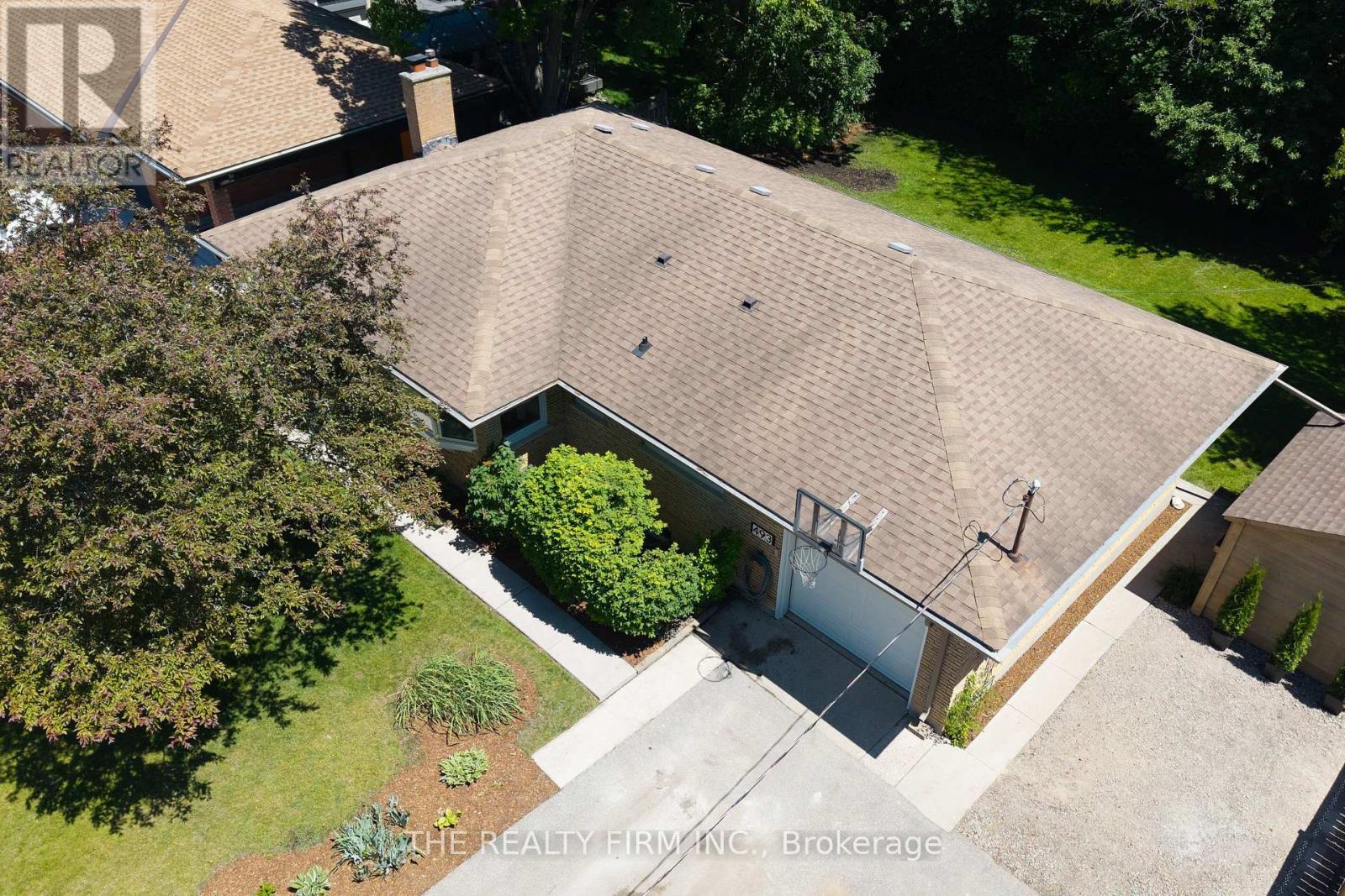 493 CYPRESS AVENUE - 34