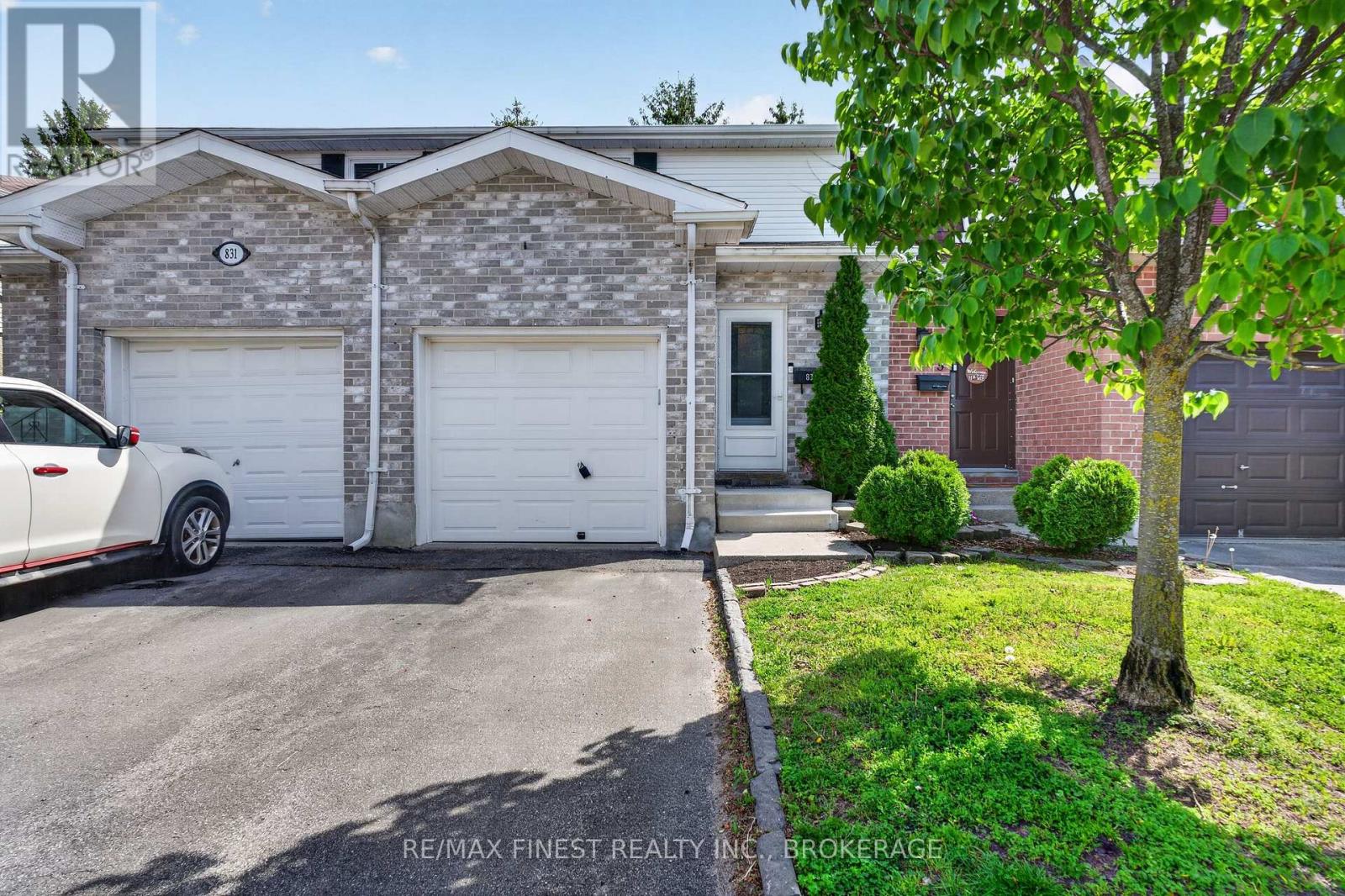 #79 833 DATZELL LANE - 2
