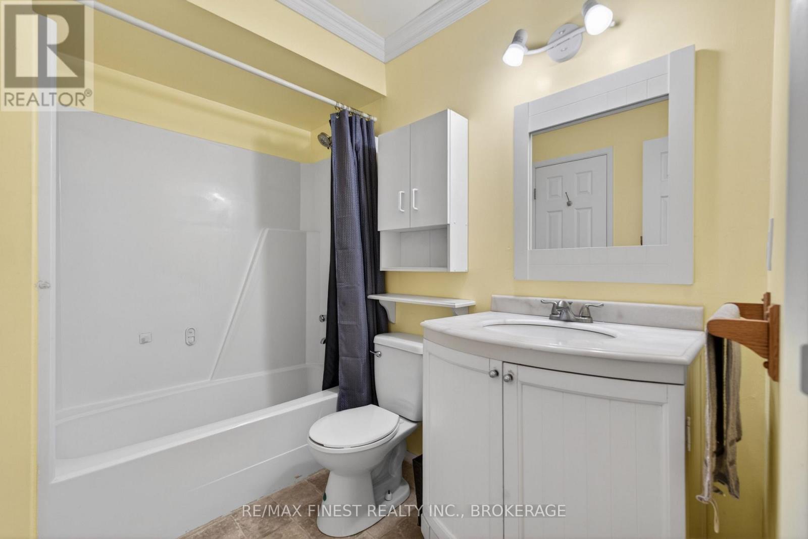 #79 833 DATZELL LANE - 21