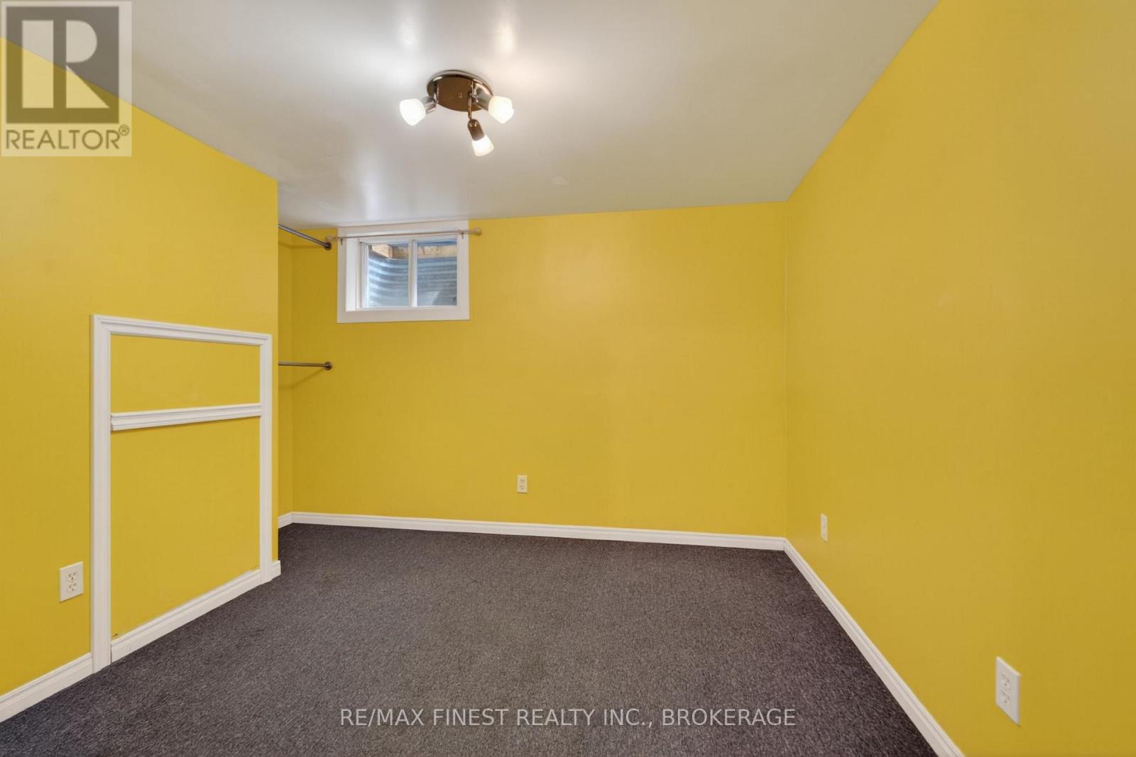 #79 833 DATZELL LANE - 31