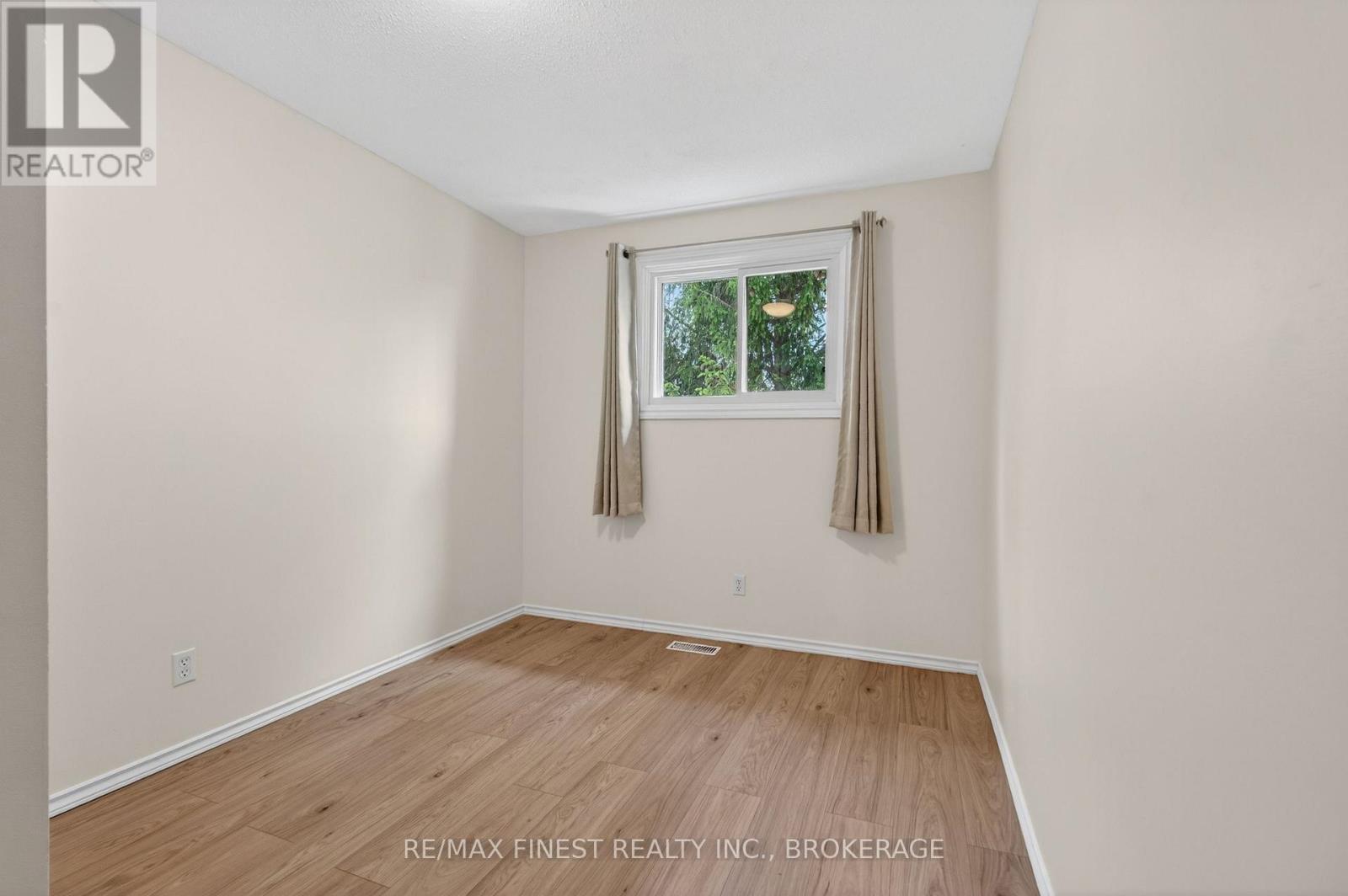 #79 833 DATZELL LANE - 24