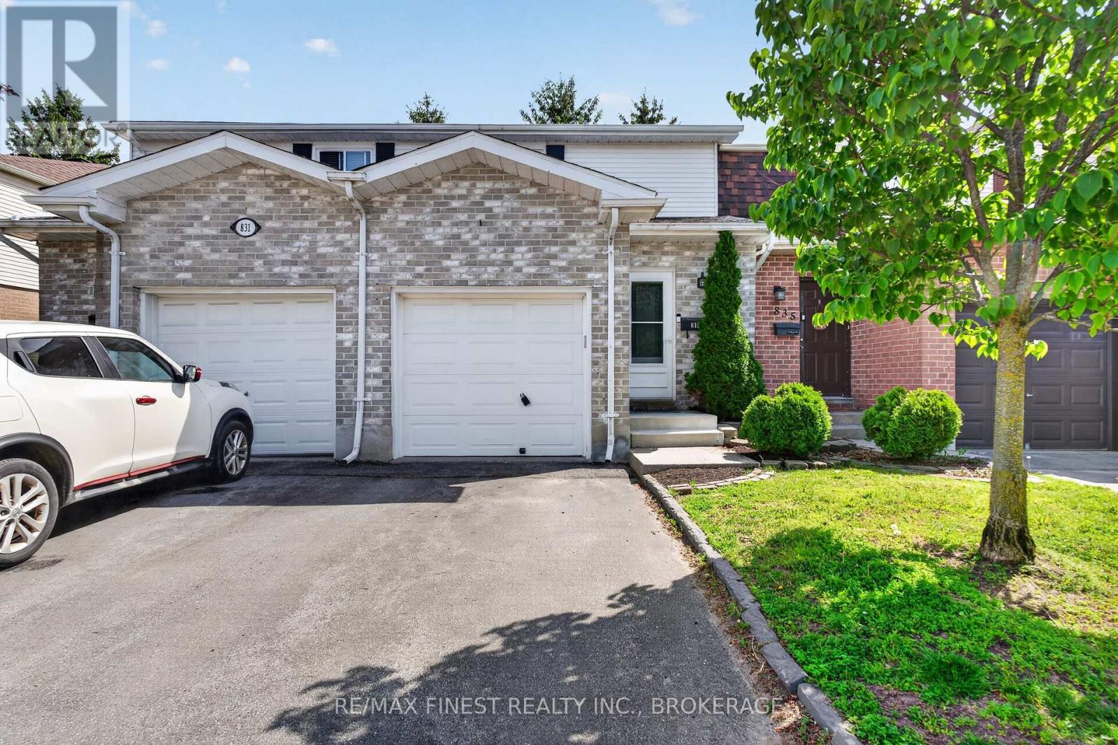 #79 833 DATZELL LANE - 3