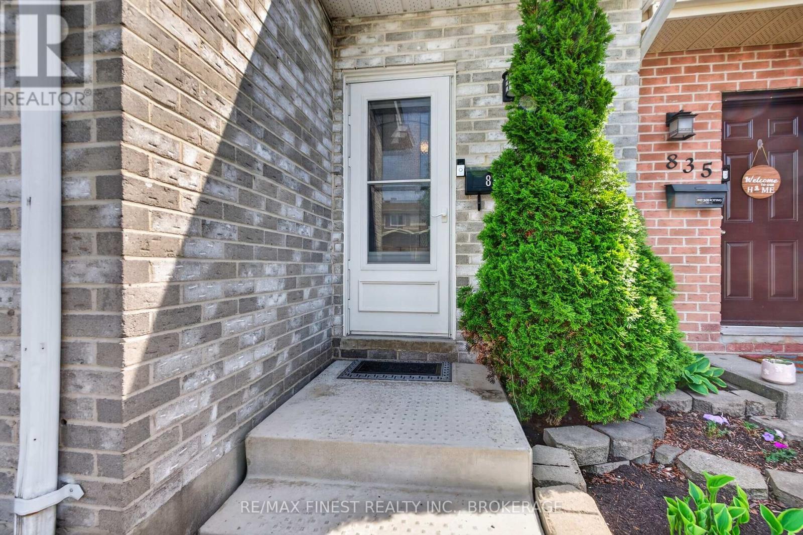 #79 833 DATZELL LANE - 5