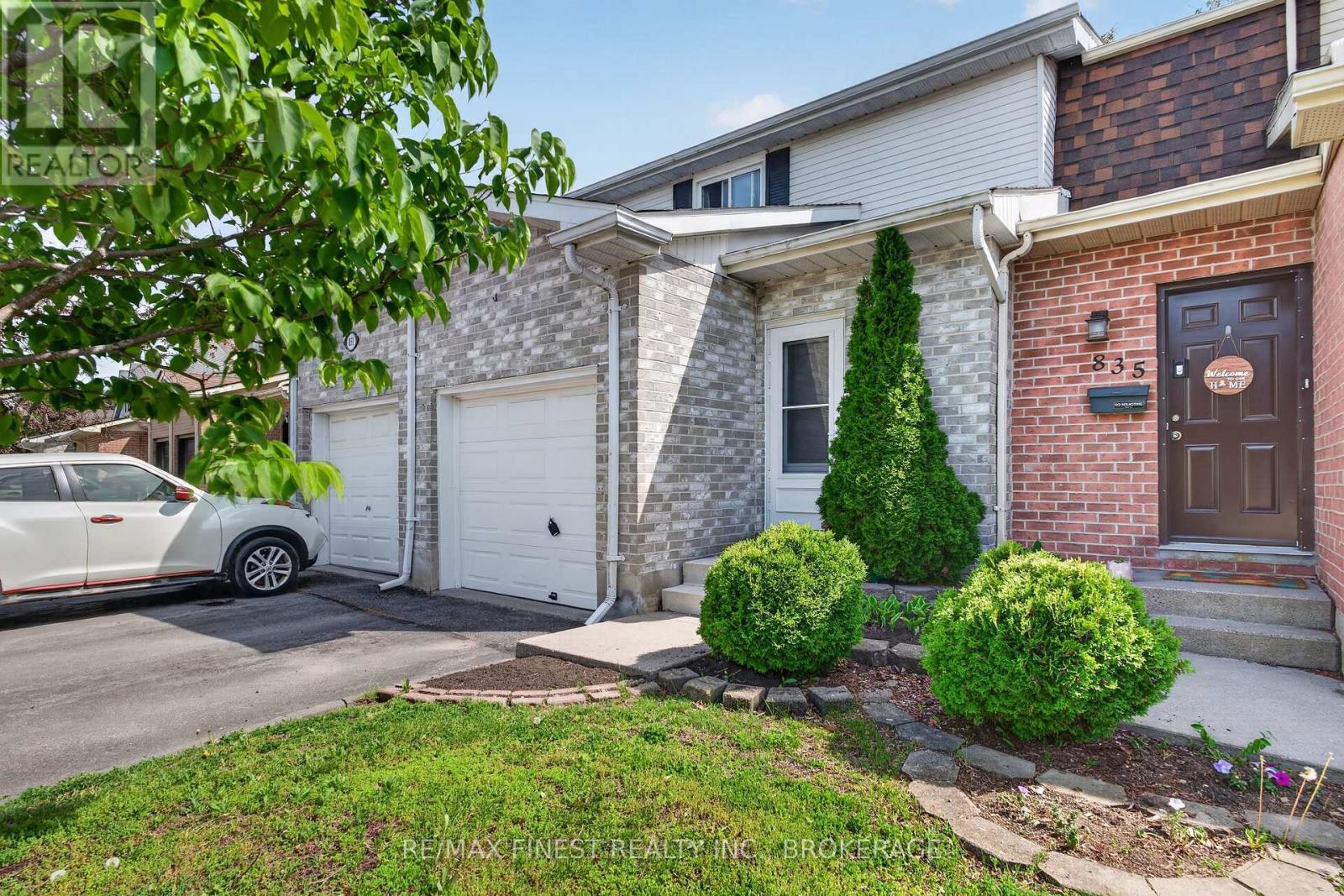 #79 833 DATZELL LANE - 4