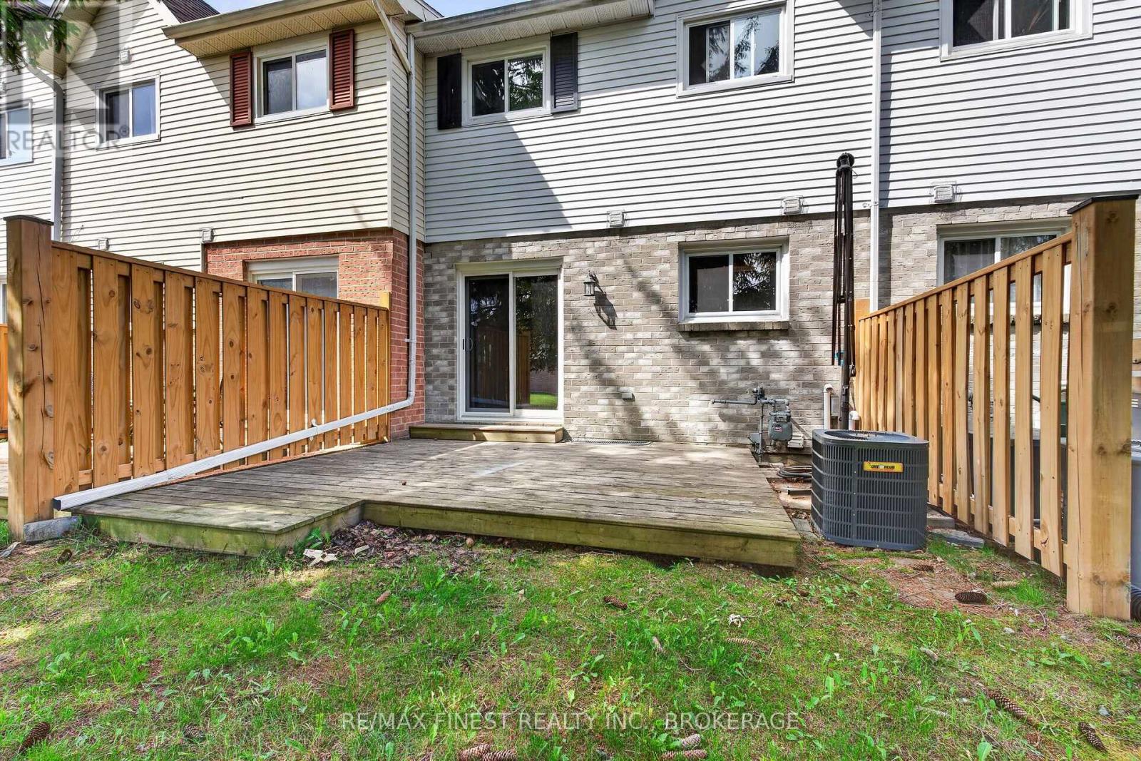#79 833 DATZELL LANE - 33