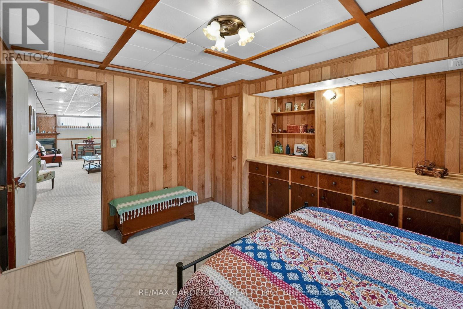 519 BUNTING ROAD - 29